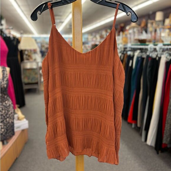 GiGIo ladies Med Orange Tank - Picture 1 of 7